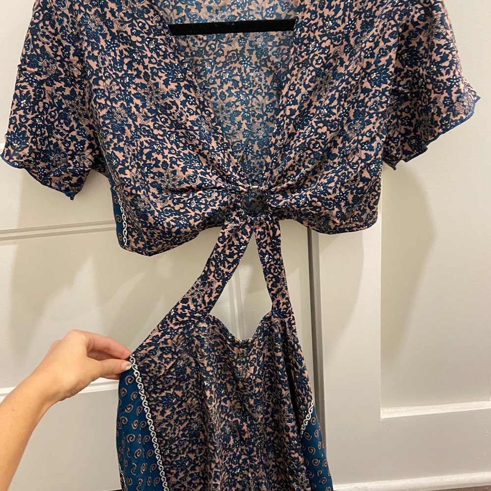 Cute floral romper from boutique in key west! - Picture 2 of 3